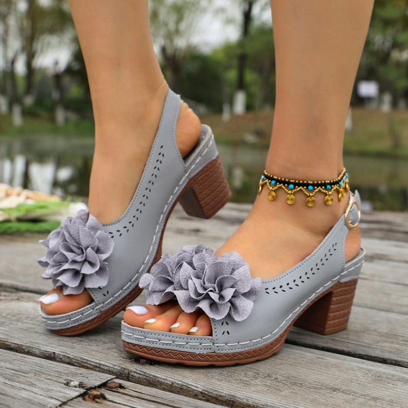 صنادل نسائية صيفية 2026 بتصميم - مراجعة Vintage Fashion In 2026 وسعره