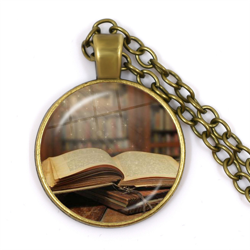 حار قديم كتاب قلادة Vintage مك - مراجعة Vintage Fashion Library وسعره