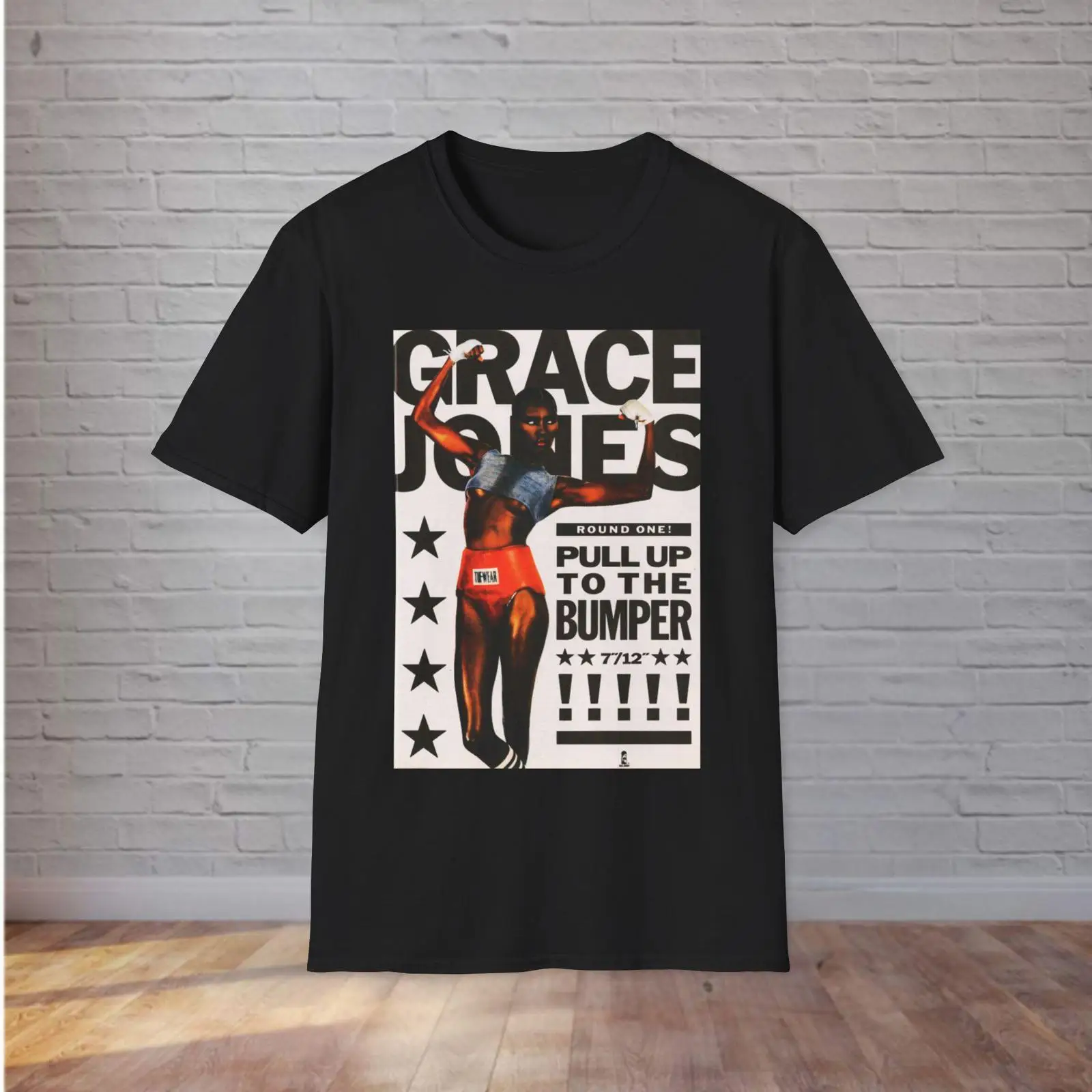 تي شيرت كاجوال عتيق الطراز من  - مراجعة Vintage Fashion Pop Up وسعره